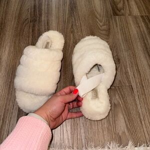 Ugg Fluff Yeah! Slides